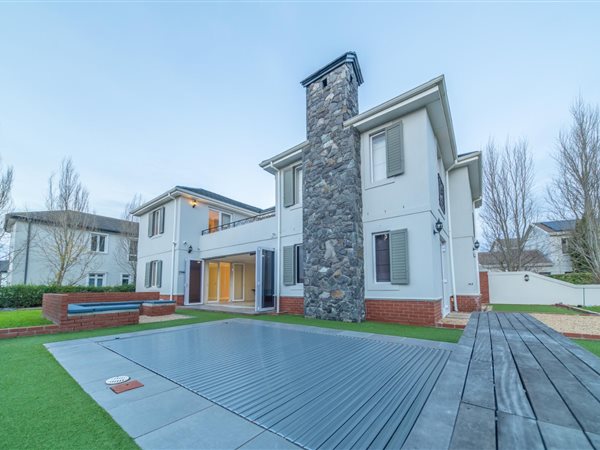 4 Bedroom House