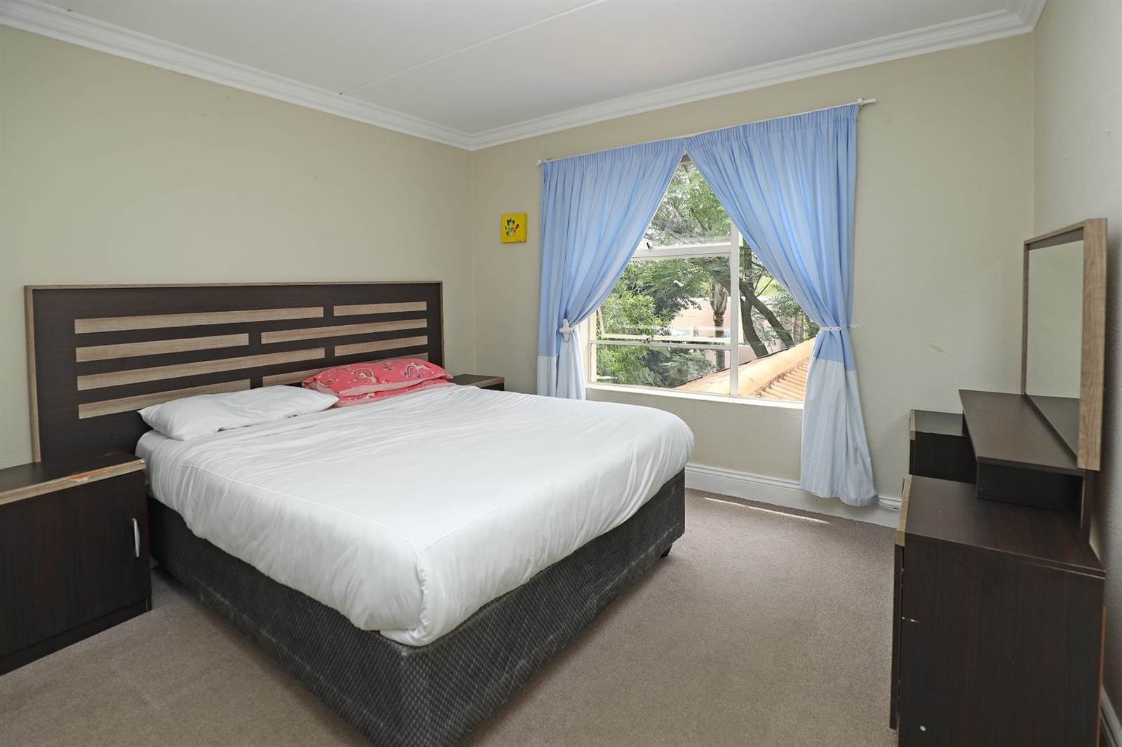 3 Bed Apartment in Morningside photo number 3