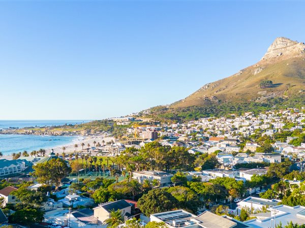 883 m² Land available in Camps Bay
