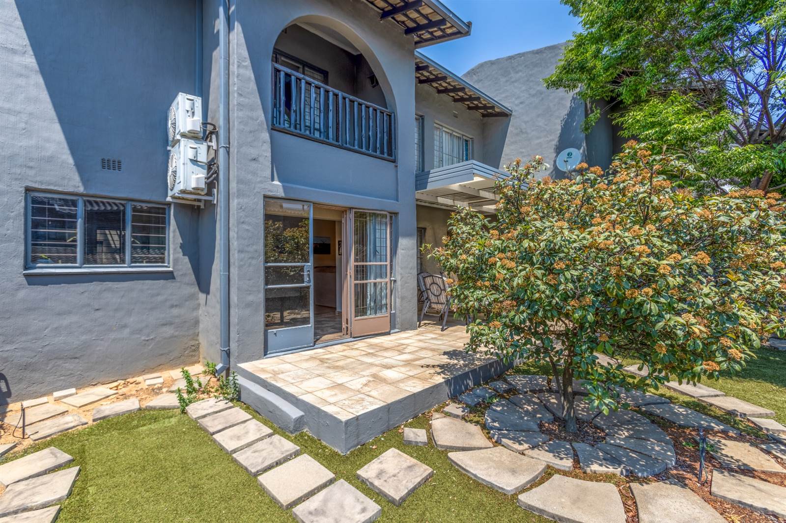 3 Bed Townhouse in Northcliff photo number 15
