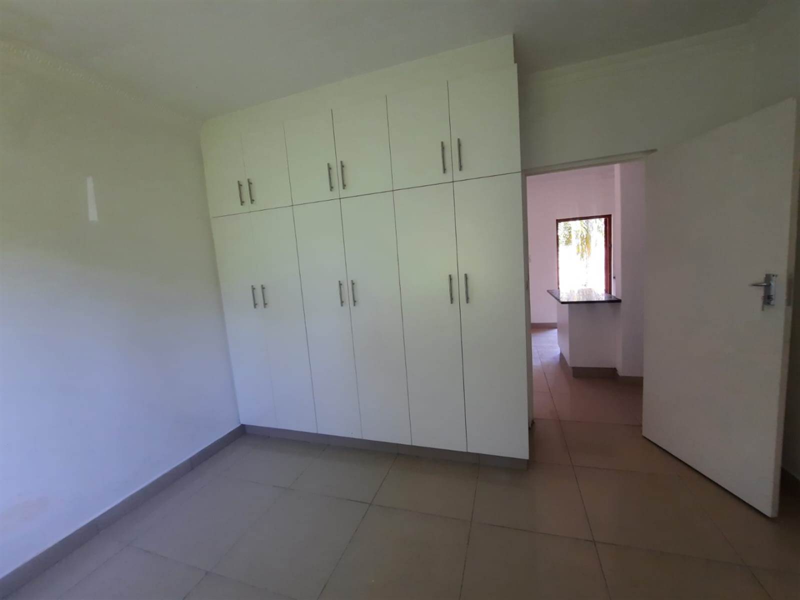 2 Bed Apartment in Bluff photo number 6