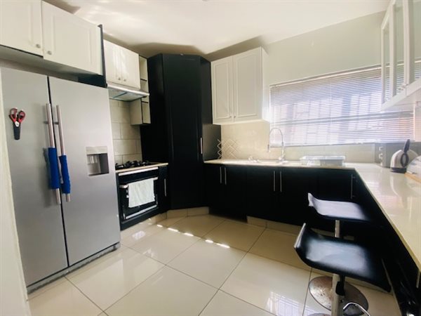 3 Bedroom Apartment 3 Bedroom Apartment