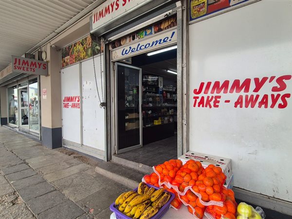 150 m² Retail Space 150 m² Retail Space