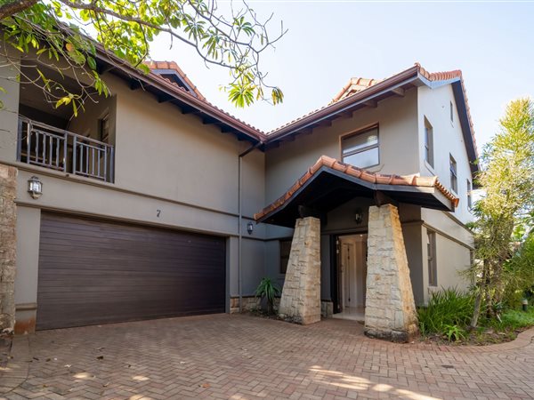 4 Bedroom Townhouse 4 Bedroom Townhouse