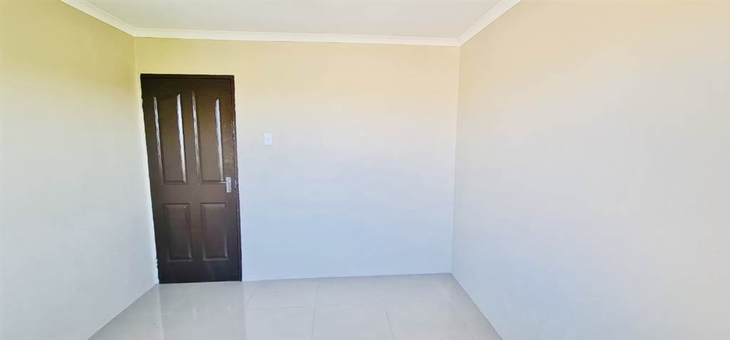 3 Bed House in Bonela photo number 8