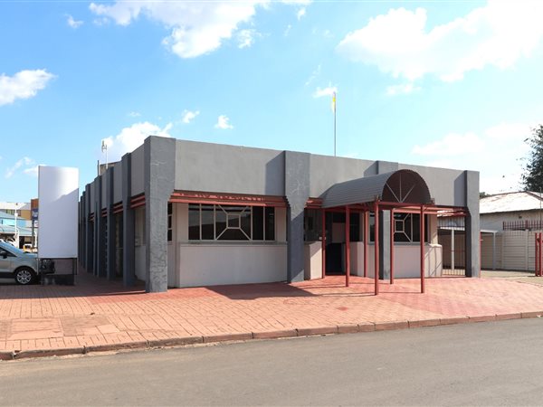 450 m² Commercial space 450 m² Commercial space