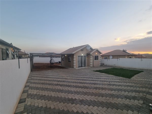 2 Bed House in Lenasia South