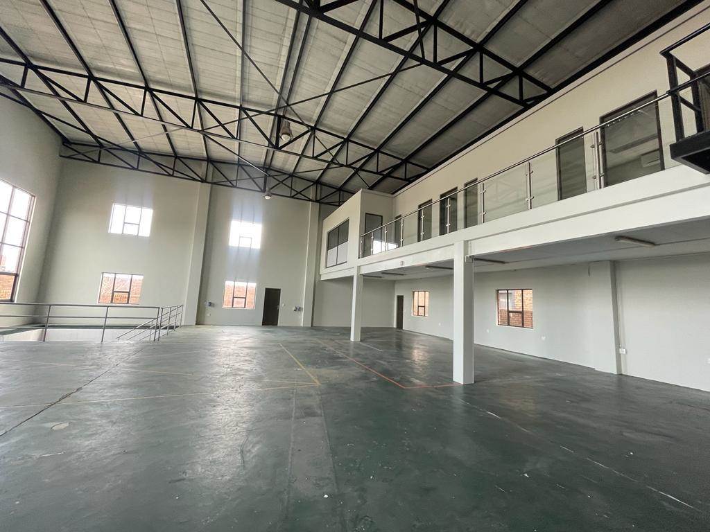 850  m² Commercial space in Secunda photo number 16