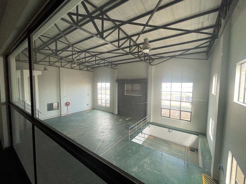 850  m² Commercial space in Secunda photo number 21