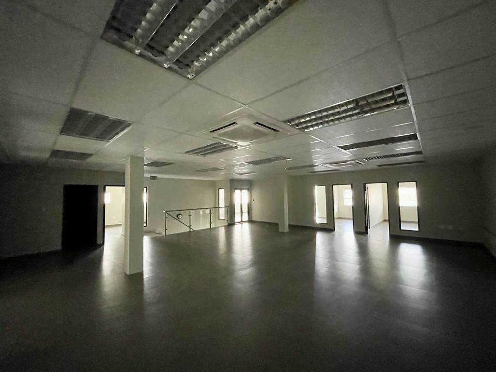 850  m² Commercial space in Secunda photo number 9