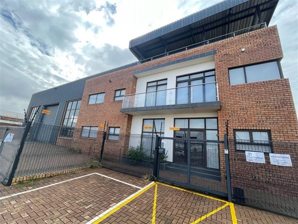 850  m² Commercial space in Secunda