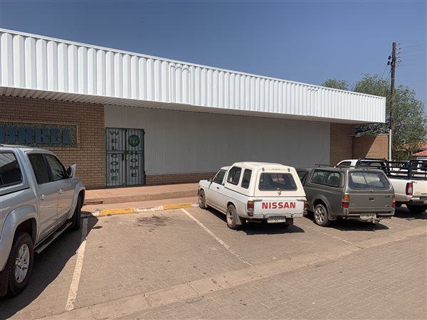 1 040 m² Commercial space 1 040 m² Commercial space