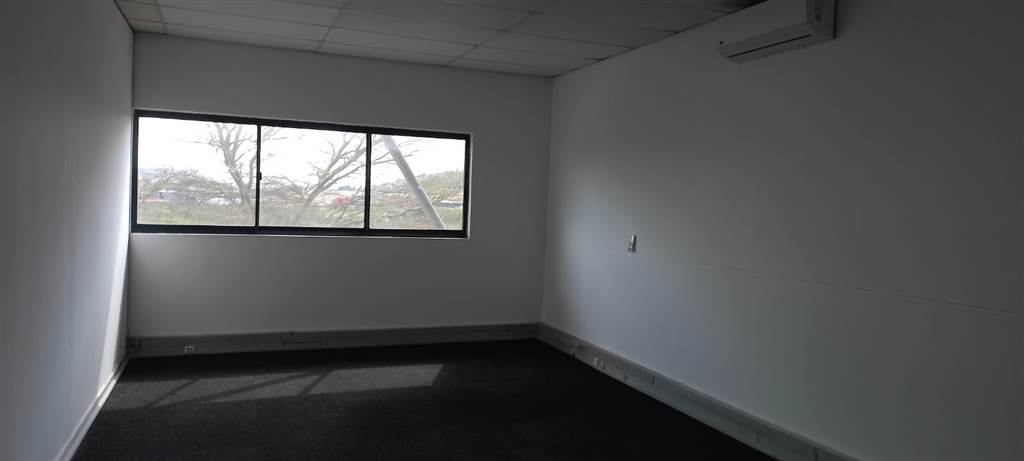 1058  m² Commercial space in Asherville photo number 17