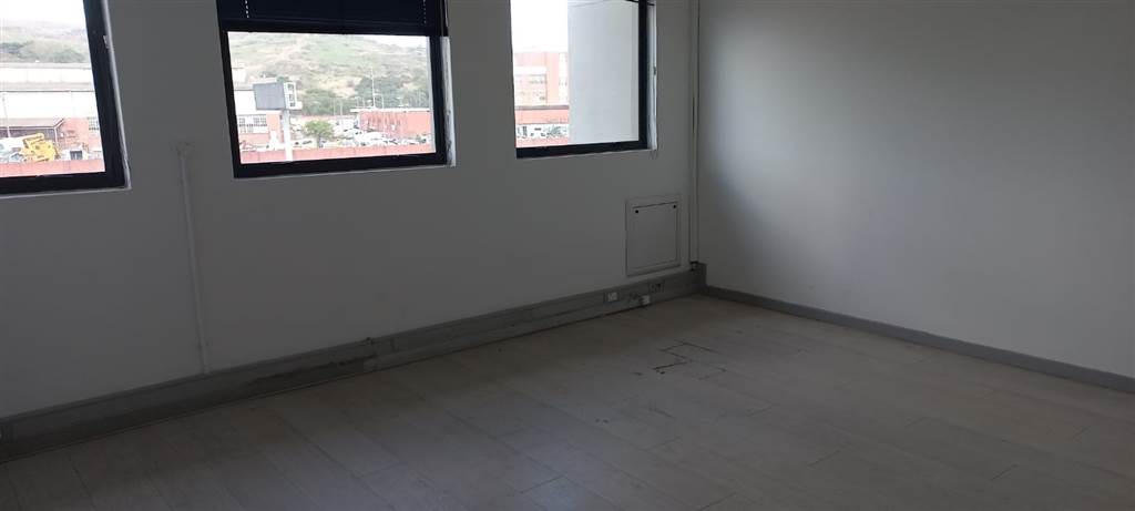 1058  m² Commercial space in Asherville photo number 14