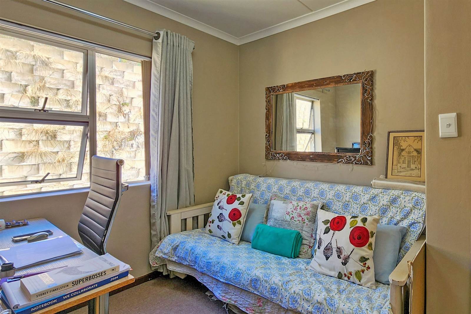 2 Bed Apartment in Bloubergstrand photo number 21
