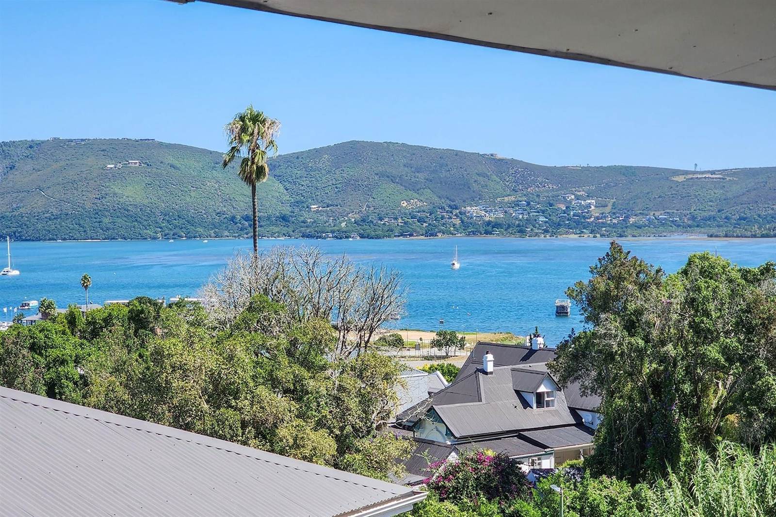 3 Bed Townhouse in Knysna Central photo number 1