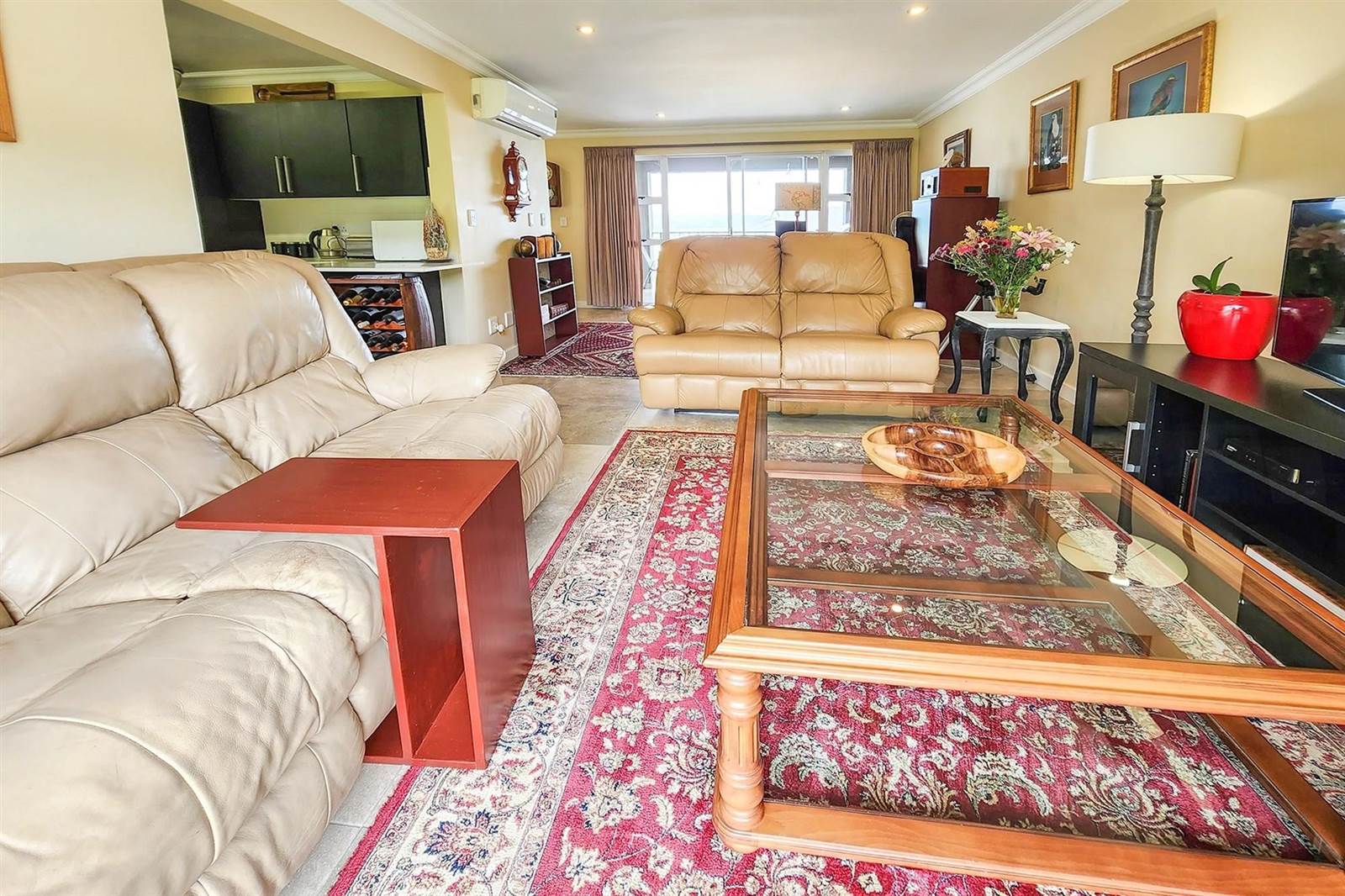 3 Bed Townhouse in Knysna Central photo number 11