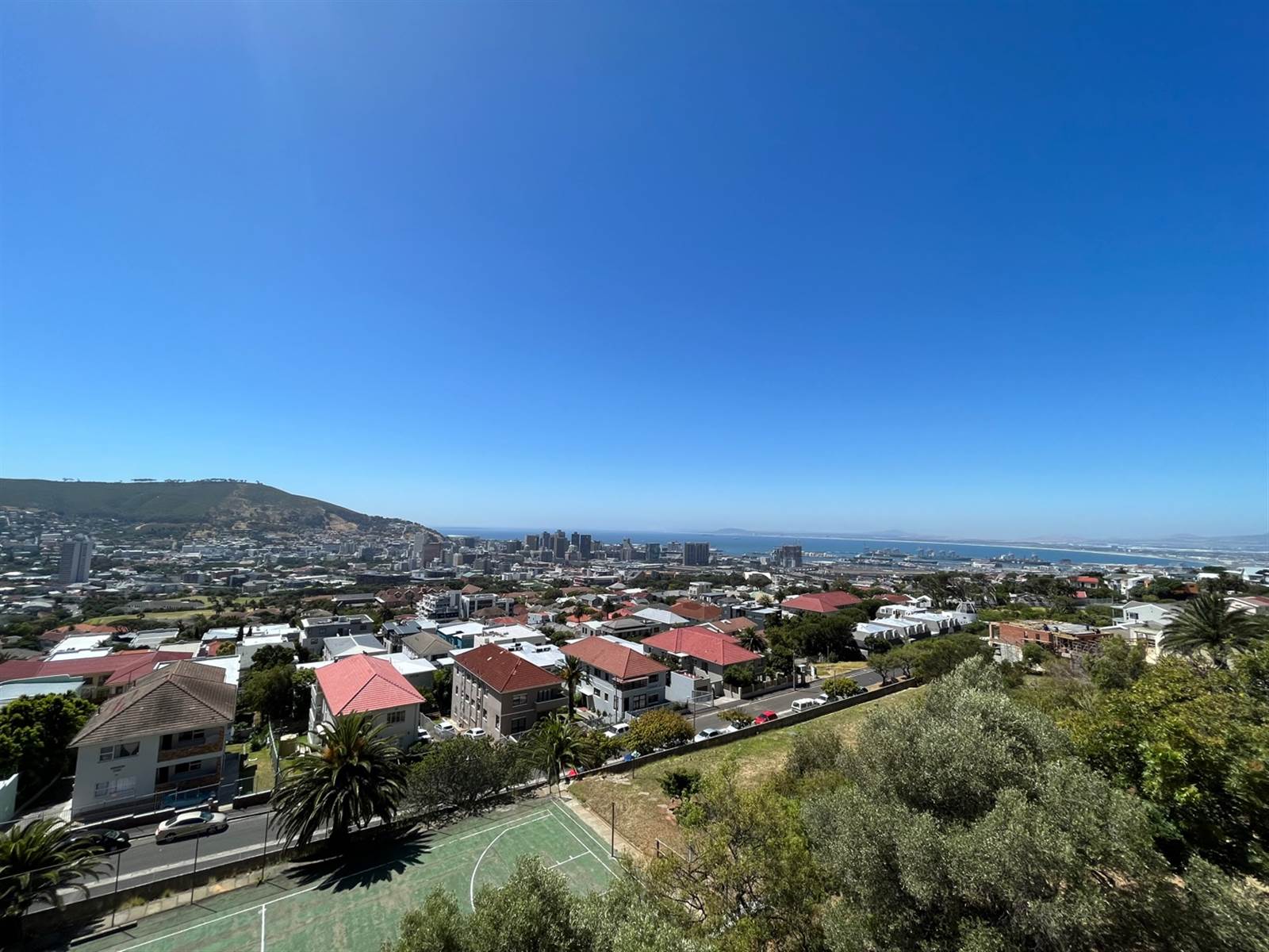 1 Bed Apartment in Vredehoek photo number 20