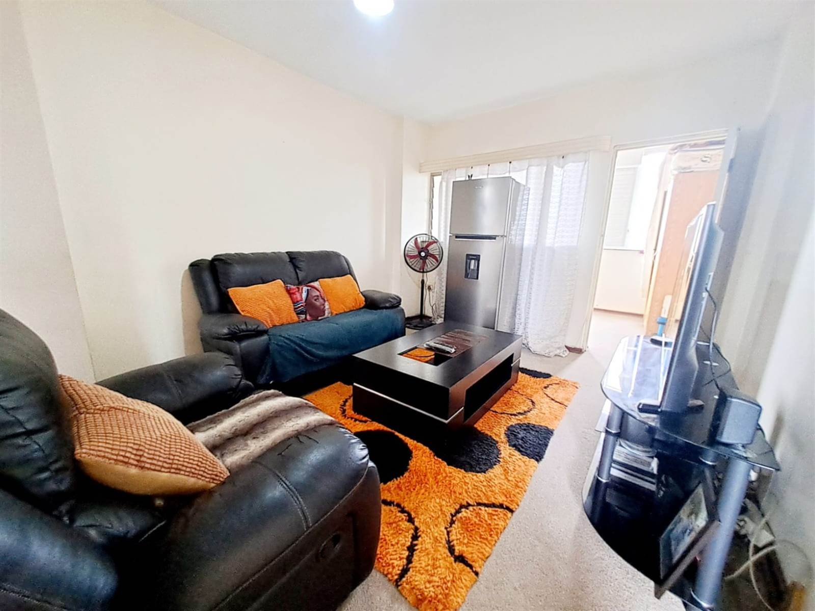 2 Bed Apartment in Bulwer photo number 8