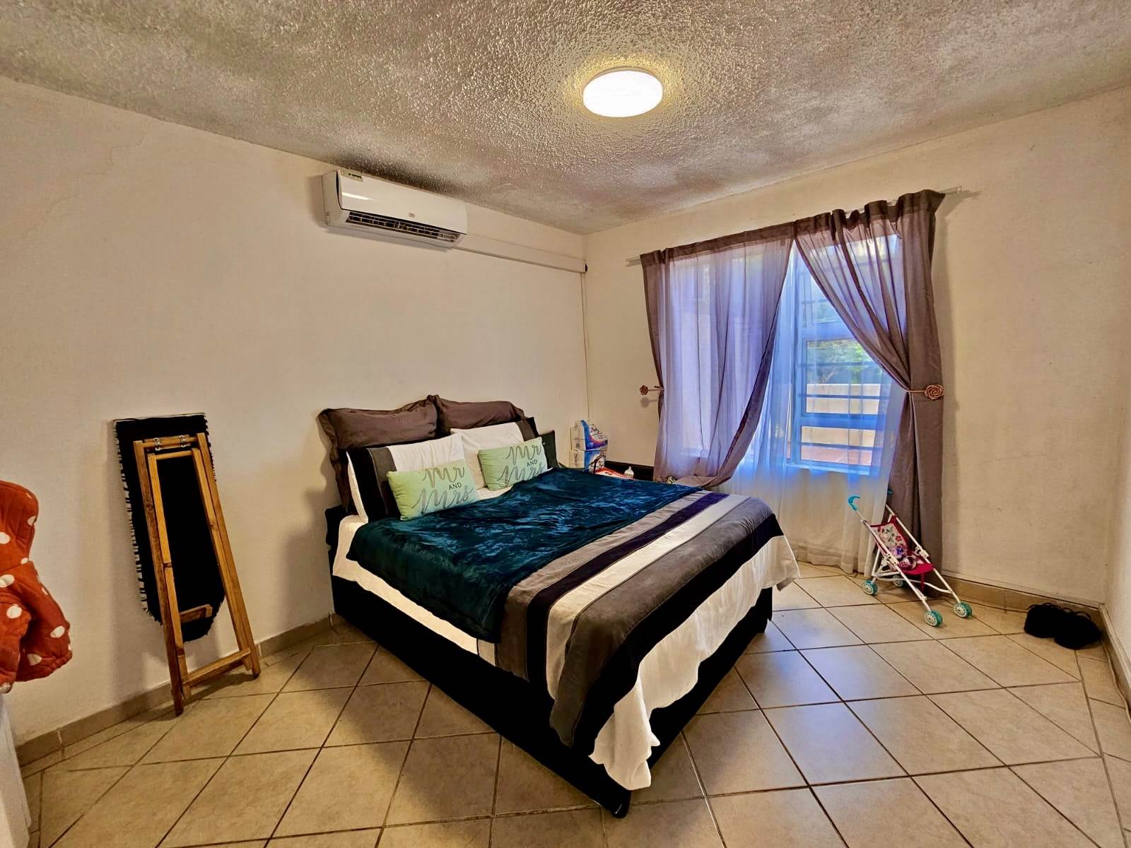 2 Bed Apartment in Carrington Heights photo number 9