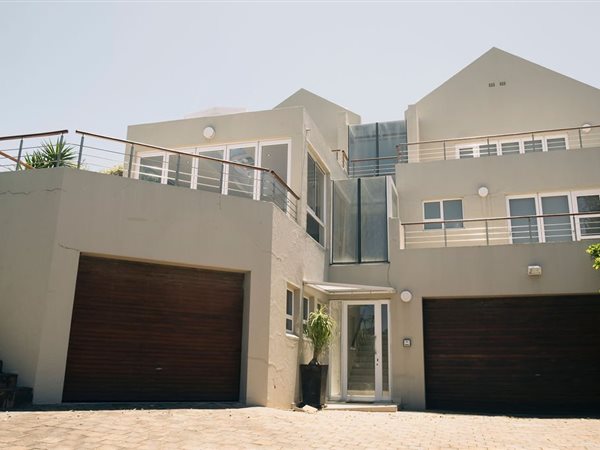 8 Bed House in Royal Alfred Marina