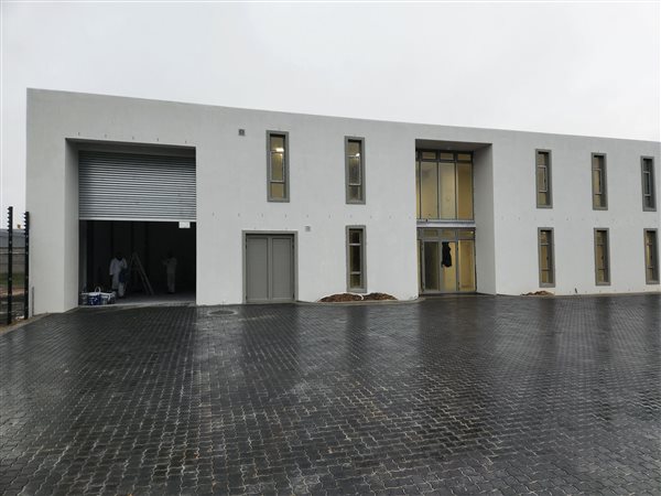 600  m² Industrial space