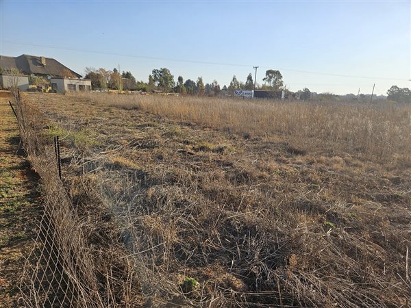 4271 m² Land available in Henley on Klip