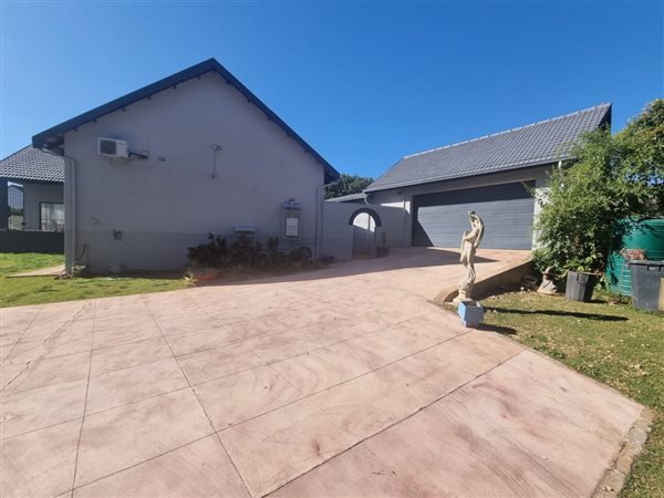 3 Bedroom House 3 Bedroom House