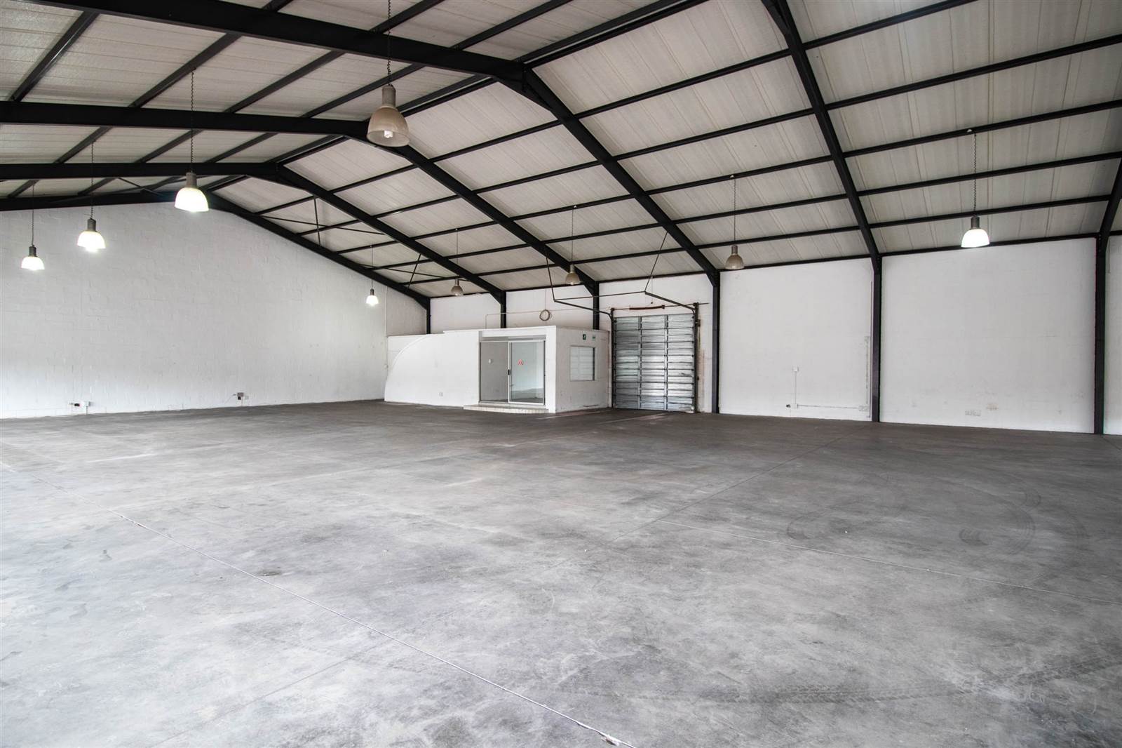 500  m² Commercial space in Vredenburg photo number 4