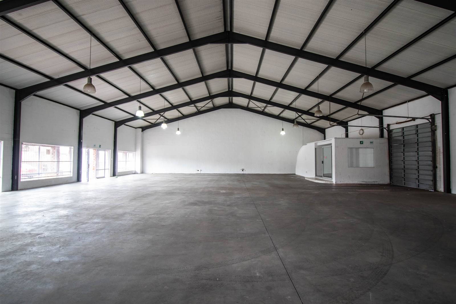 500  m² Commercial space in Vredenburg photo number 3