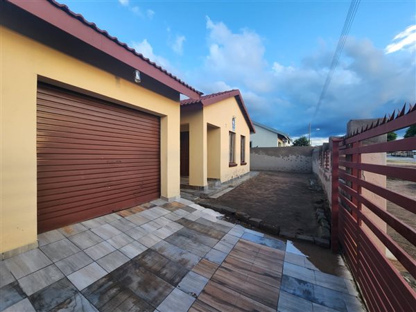 3 Bedroom House 3 Bedroom House