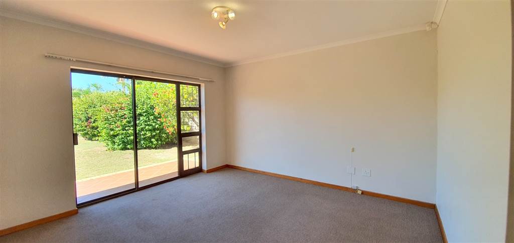 3 Bed Townhouse in Summerstrand photo number 16
