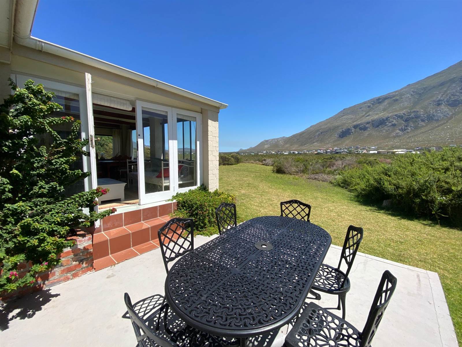3 Bed House in Bettys Bay photo number 9