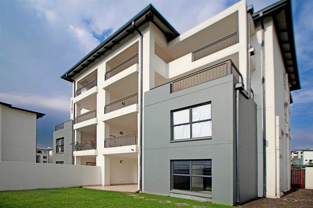 3 Bed Apartment in Modderfontein photo number 20