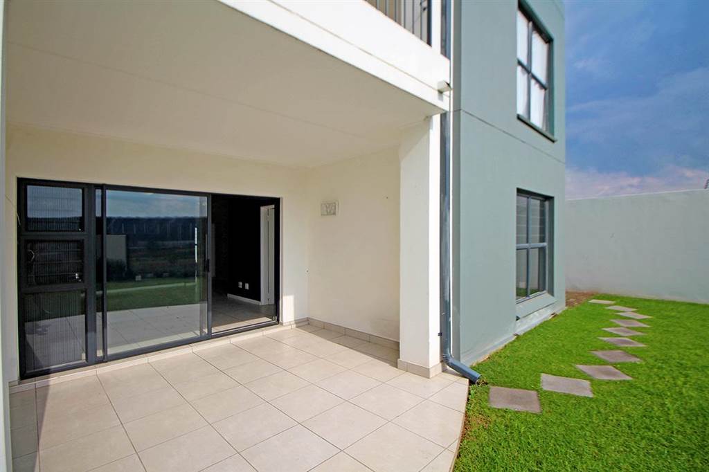 3 Bed Apartment in Modderfontein photo number 3