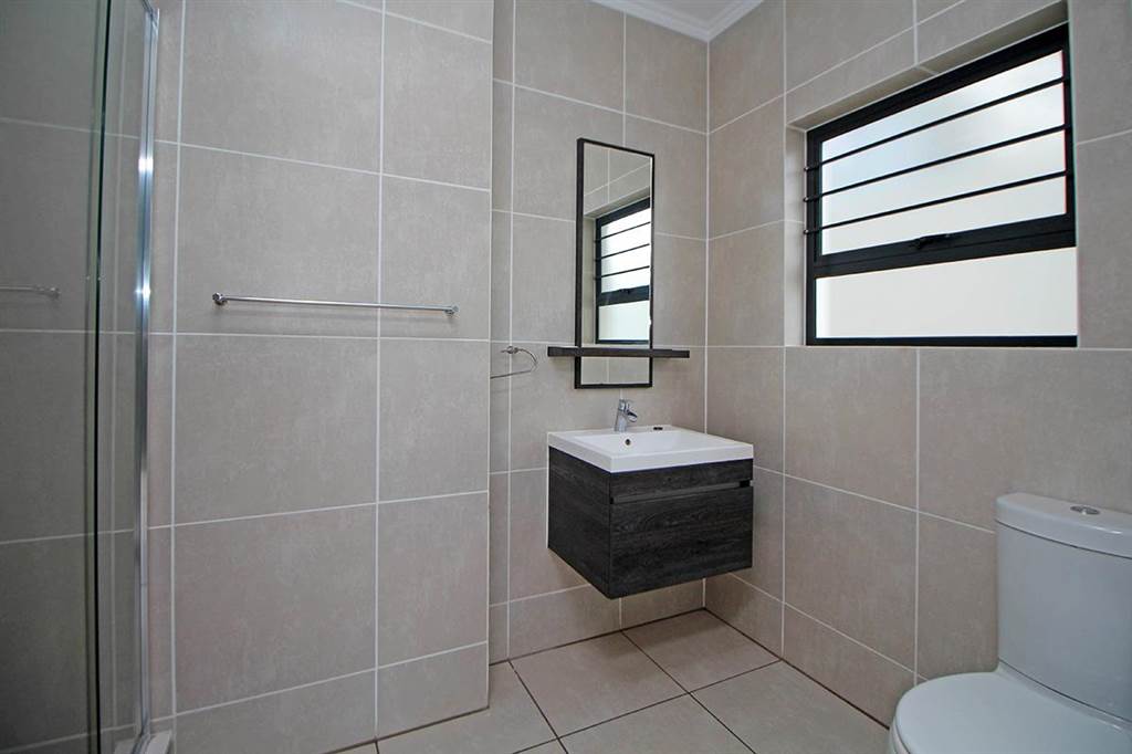 3 Bed Apartment in Modderfontein photo number 15