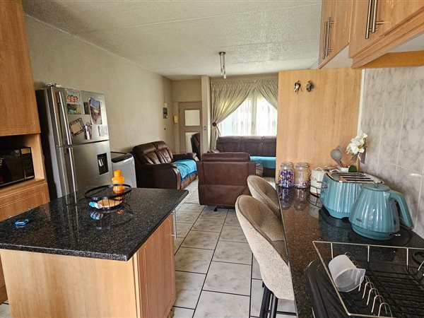 3 Bed Apartment in Norkem Park