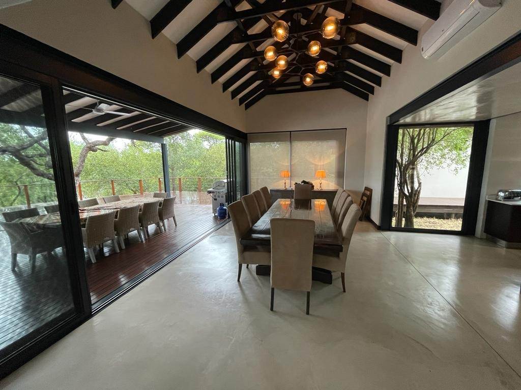 4 Bed House in Karongwe Private Game Reserve photo number 7