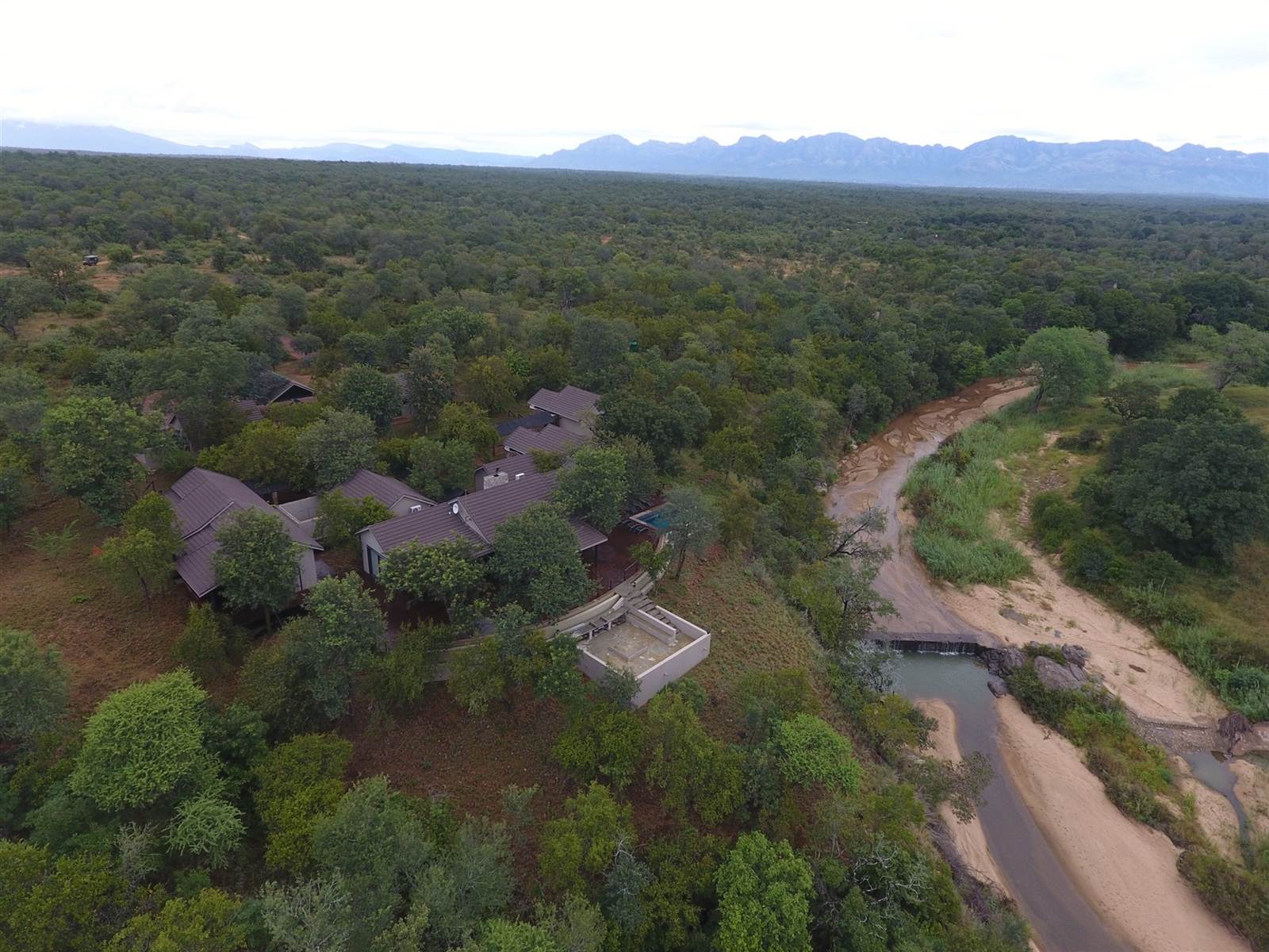 4 Bed House in Karongwe Private Game Reserve photo number 1