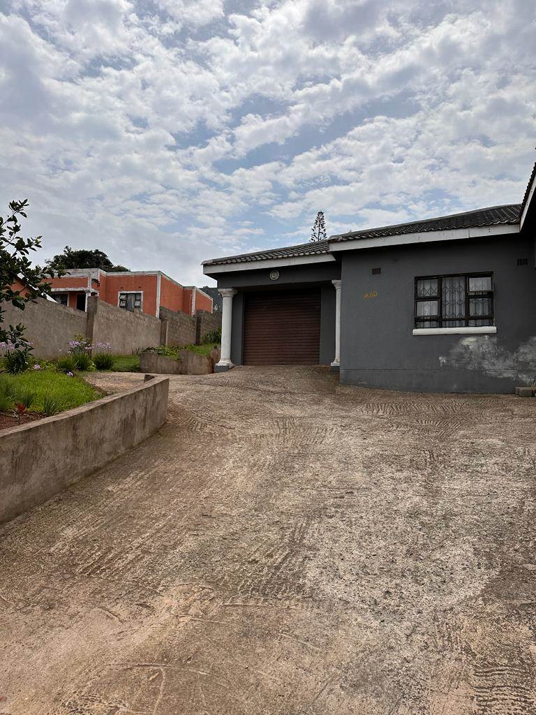 4 Bed House in Ngwelezana photo number 2