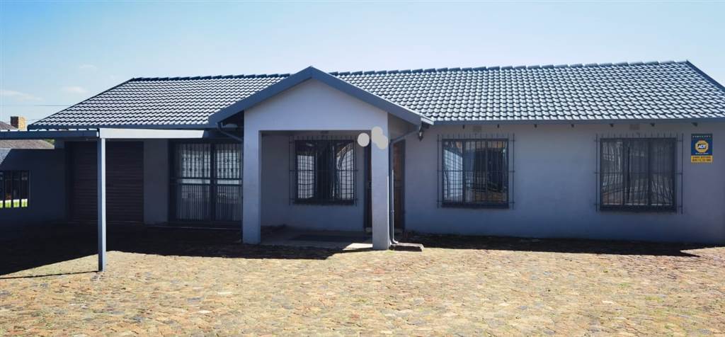 3 Bed House in Brakpan North photo number 1