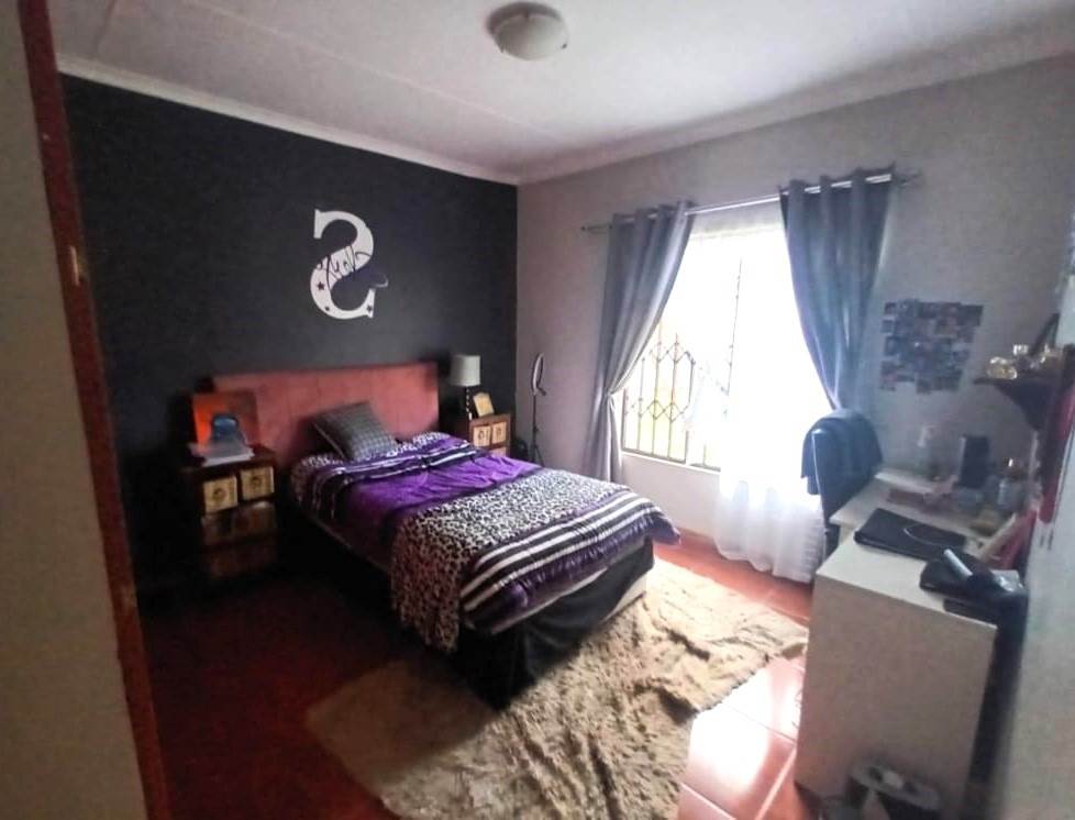 5 Bed House in Secunda photo number 20