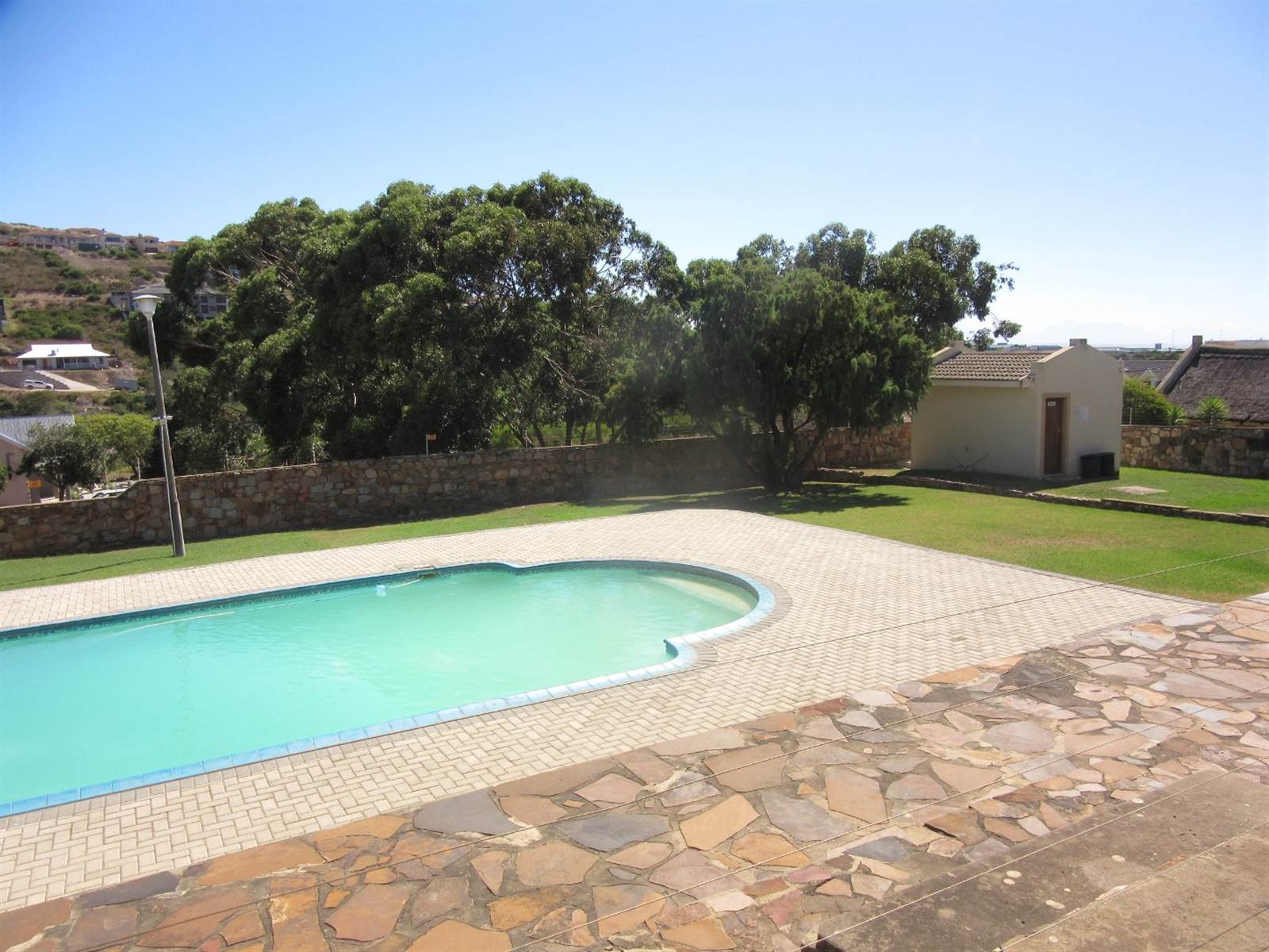 235 m² Land available in Mossel Bay Central photo number 6