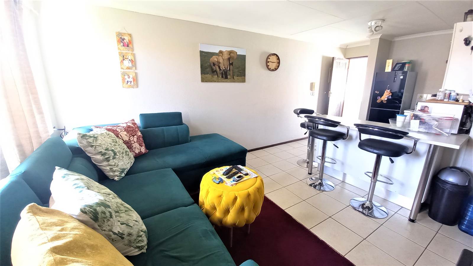 2 Bed Apartment in Groenkloof photo number 3