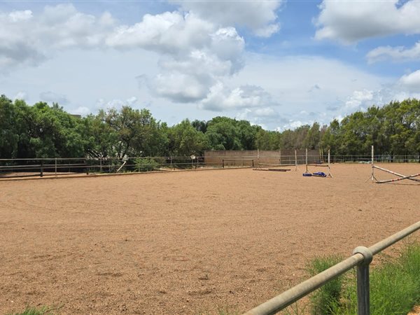 8 000 m² Farm