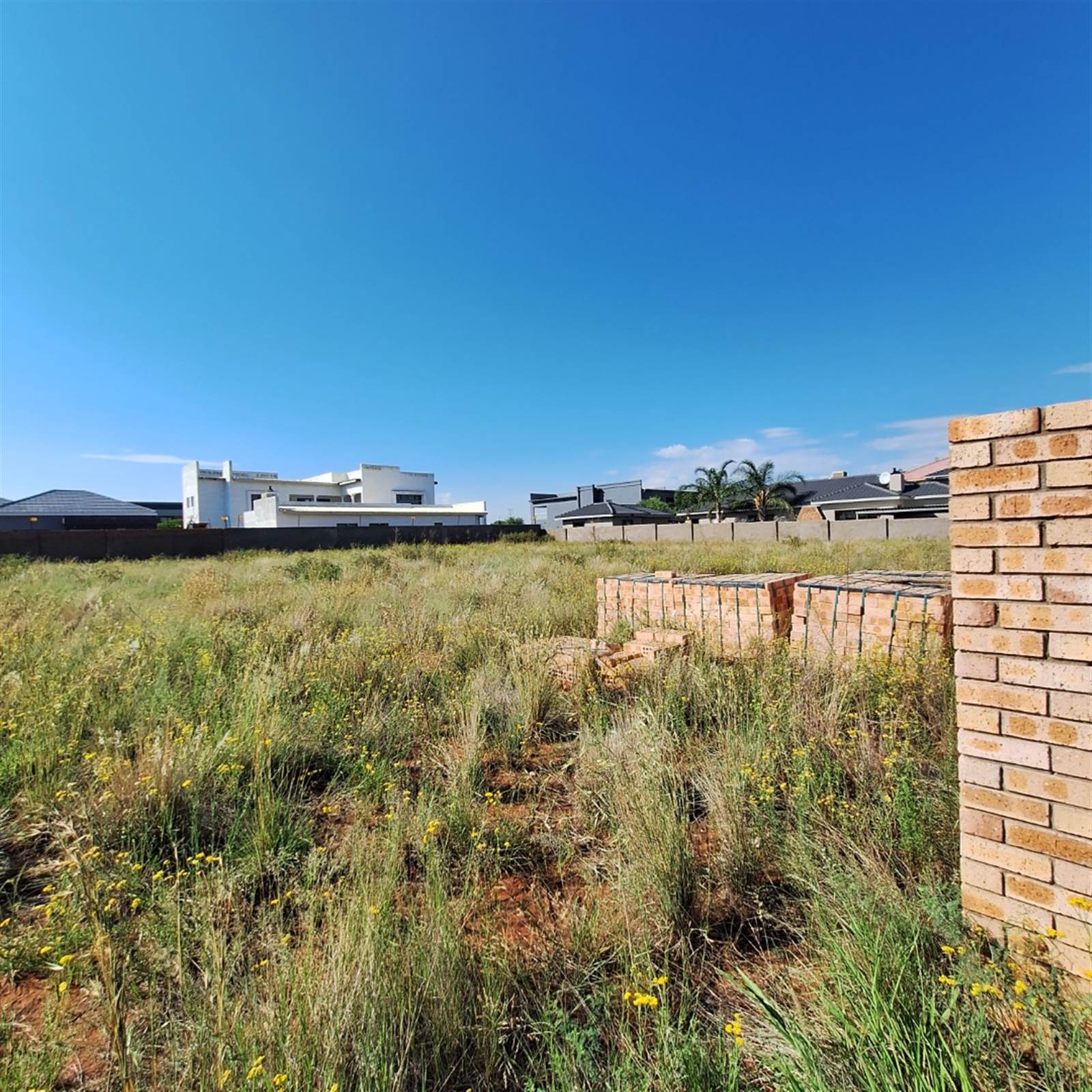 2200 m² Land available in Minerva Gardens photo number 8