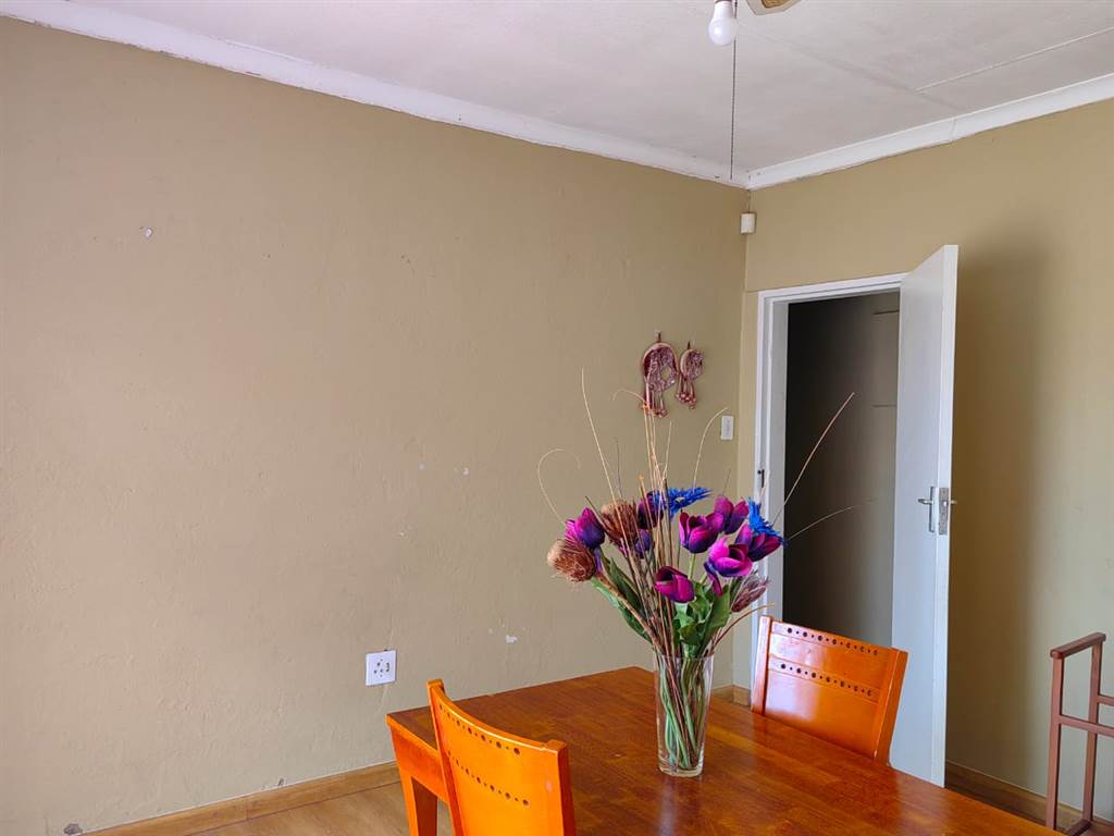 3 Bed House in Carletonville photo number 19