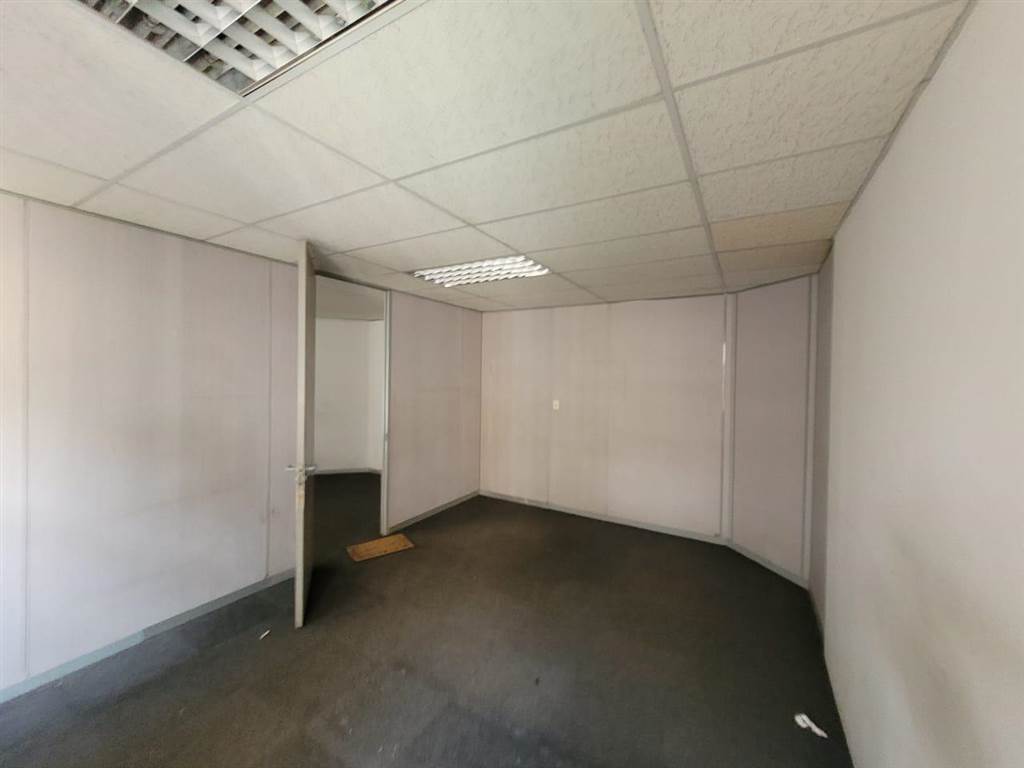43  m² Commercial space in Kempton Park Central photo number 11