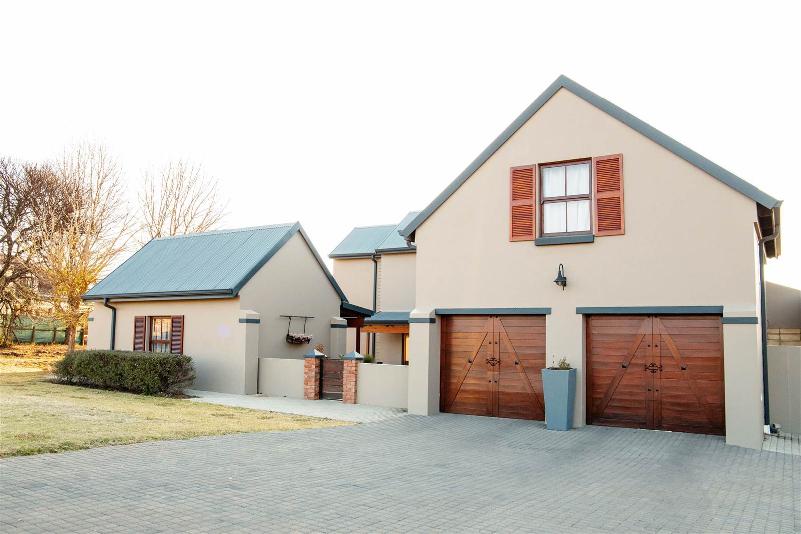 4 Bed House in Boschkop photo number 3