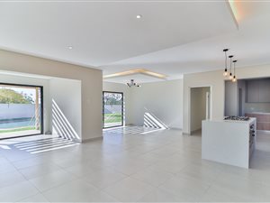 3 Bed House in Hurlyvale